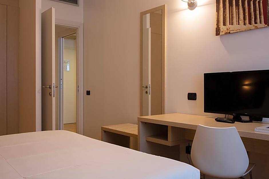 Euro Hotel Residence