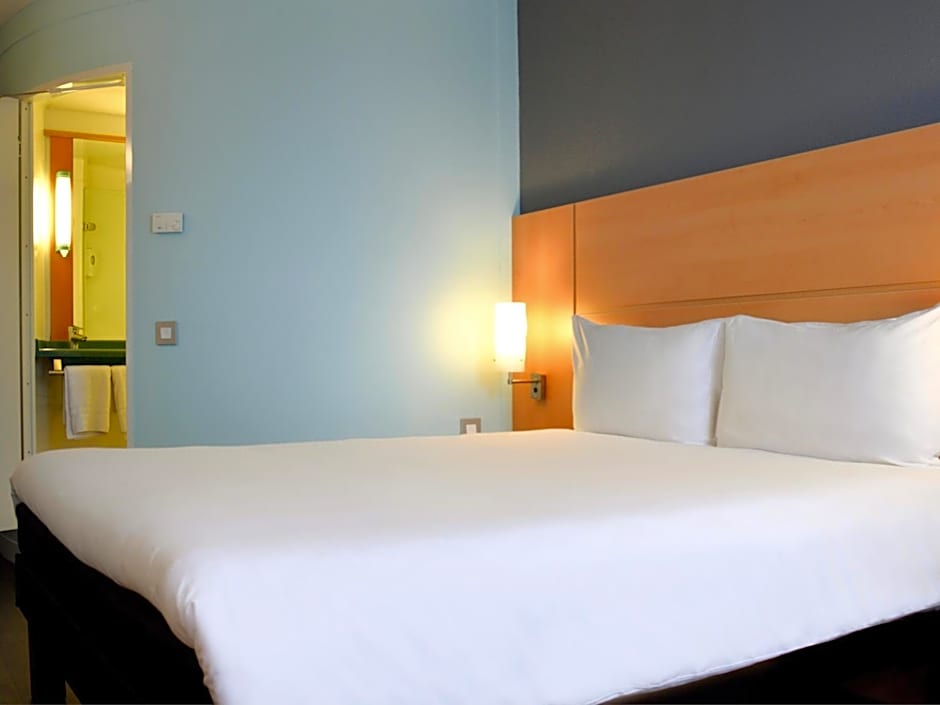 ibis London Thurrock M25