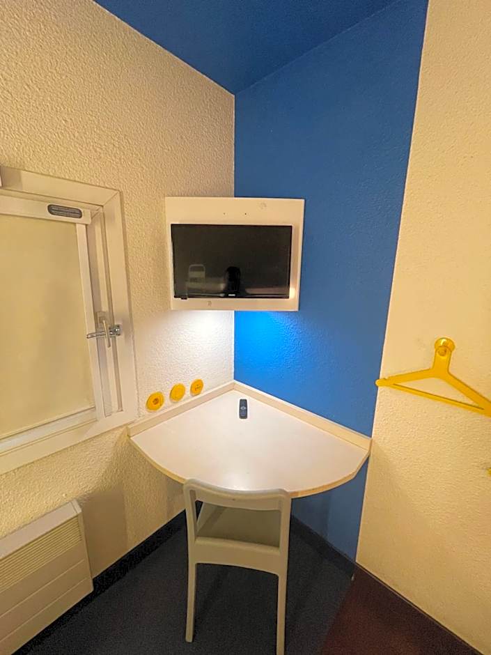 Unisotel Bollène A7 Ex-Hotel F1