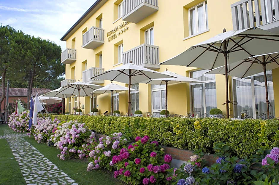 Viktoria Palace Hotel