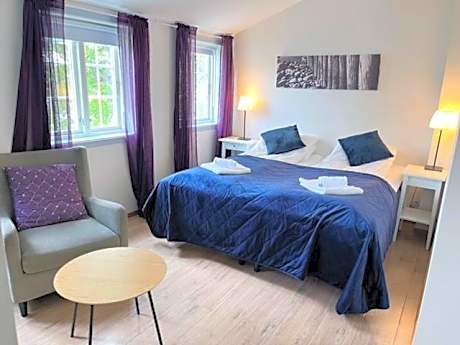 Family Room with Side Sea View