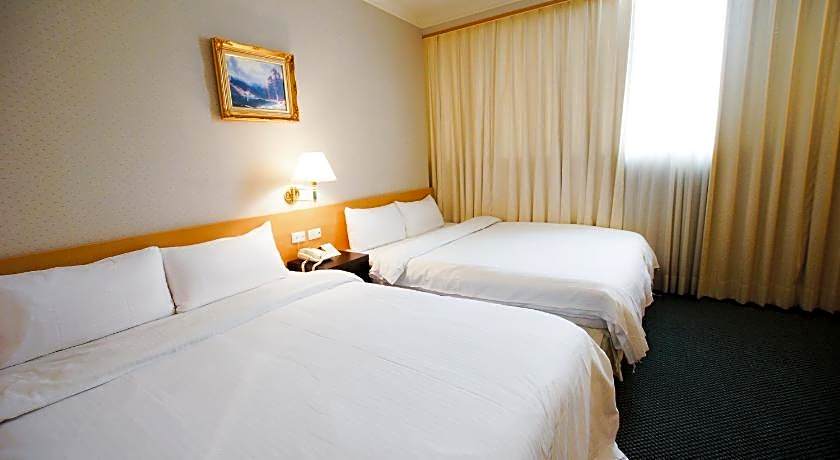 Cambridge Hotel Yung Kong