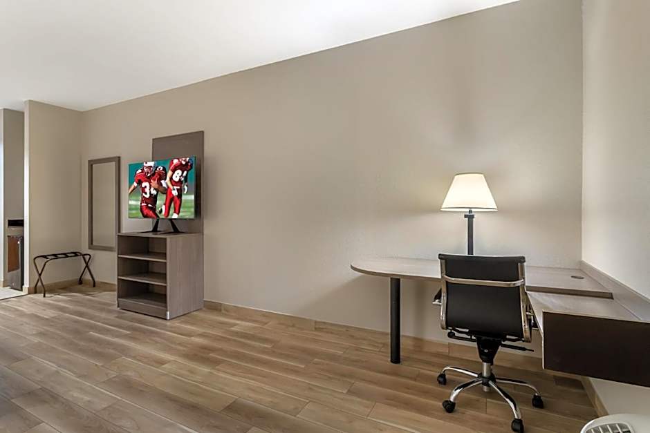 Red Roof Inn La Porte