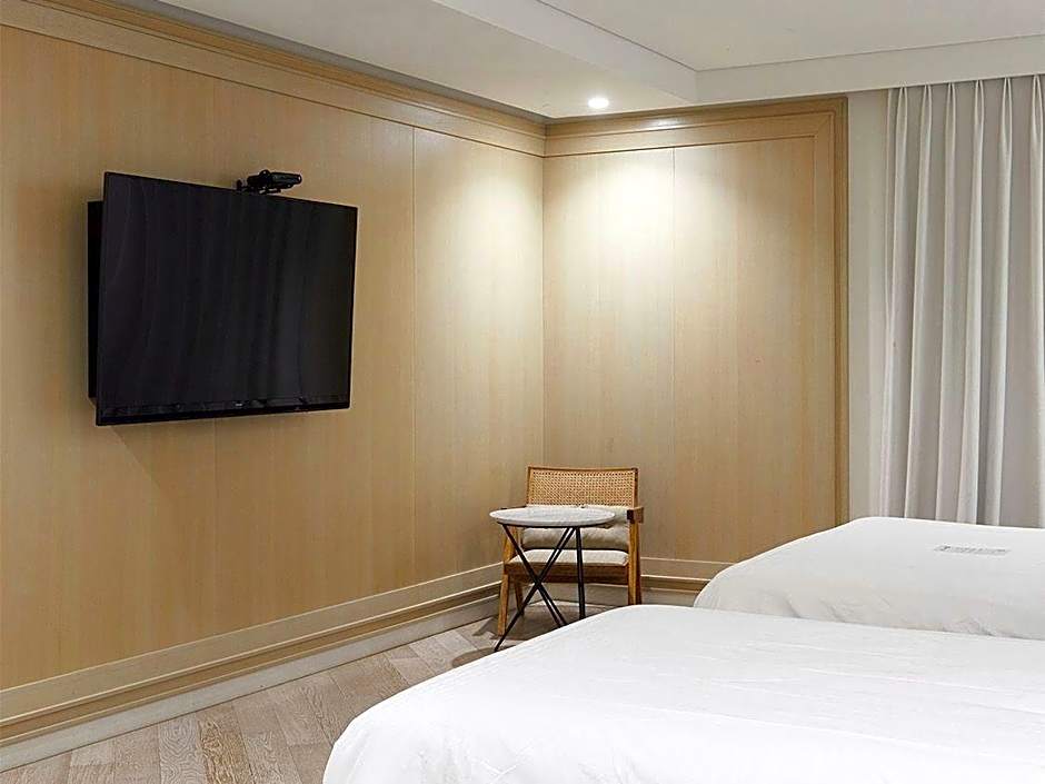 SR Suites Pangyo