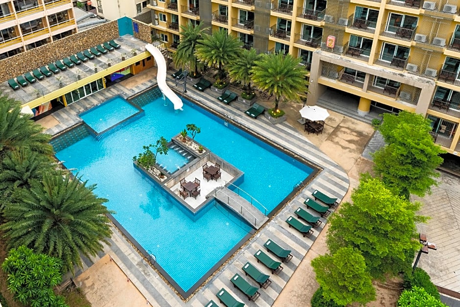 Grand Bella Hotel (SHA Plus)