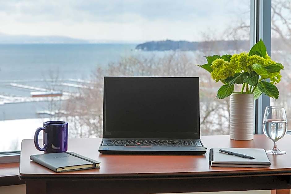 Courtyard by Marriott Burlington Harbor