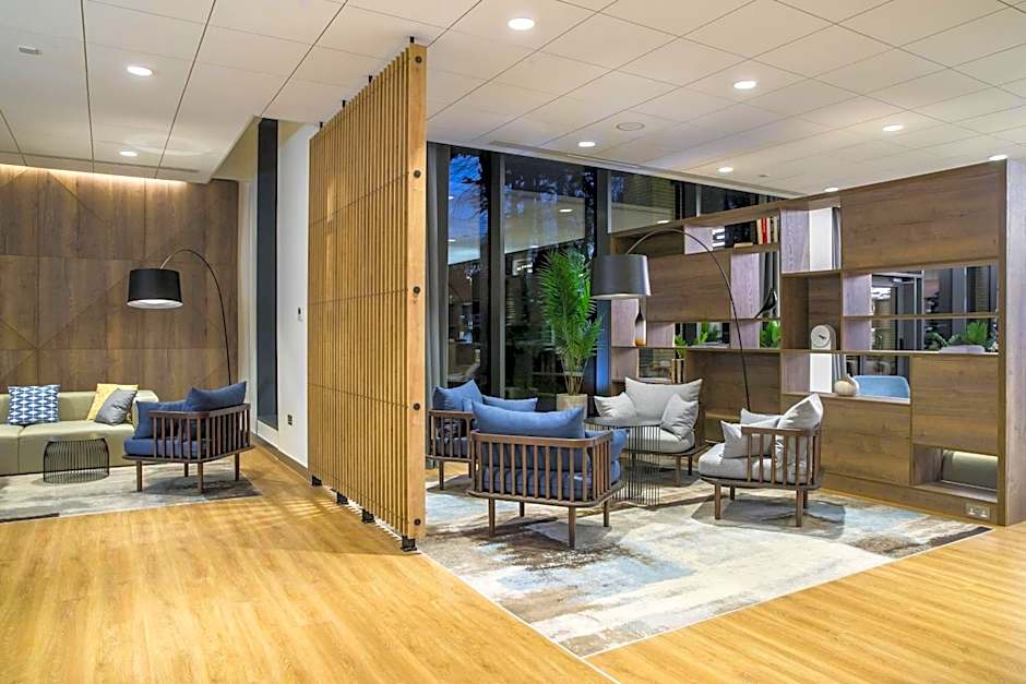 Courtyard by Marriott Edinburgh West