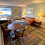 Mystic River Hotel & Suites