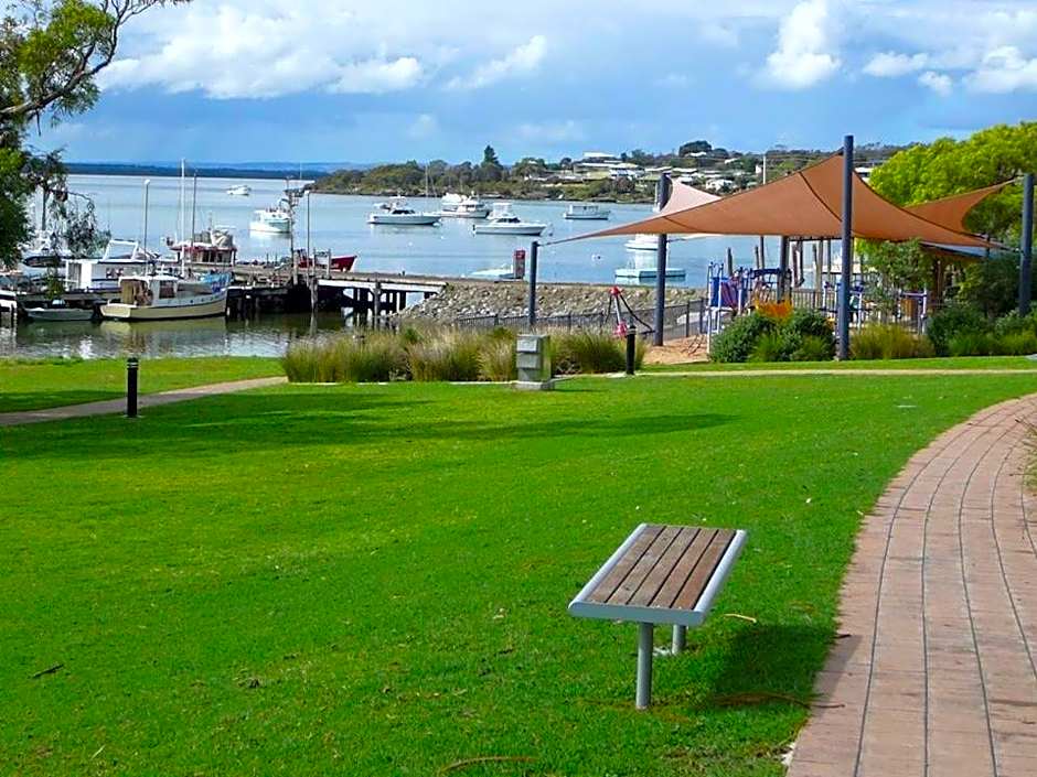 Longbeach Apartments