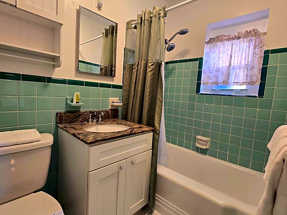 Oceanfront Sea Scape Motel