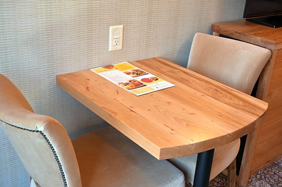 Moose Hotel and Suites