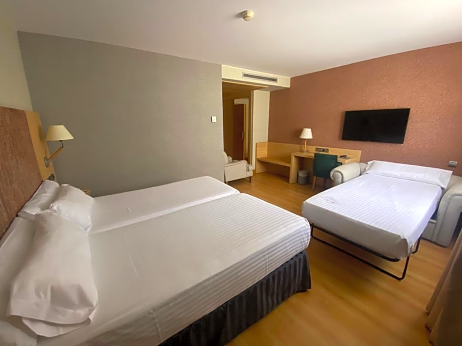 Hospedium Hotel Villa Gom