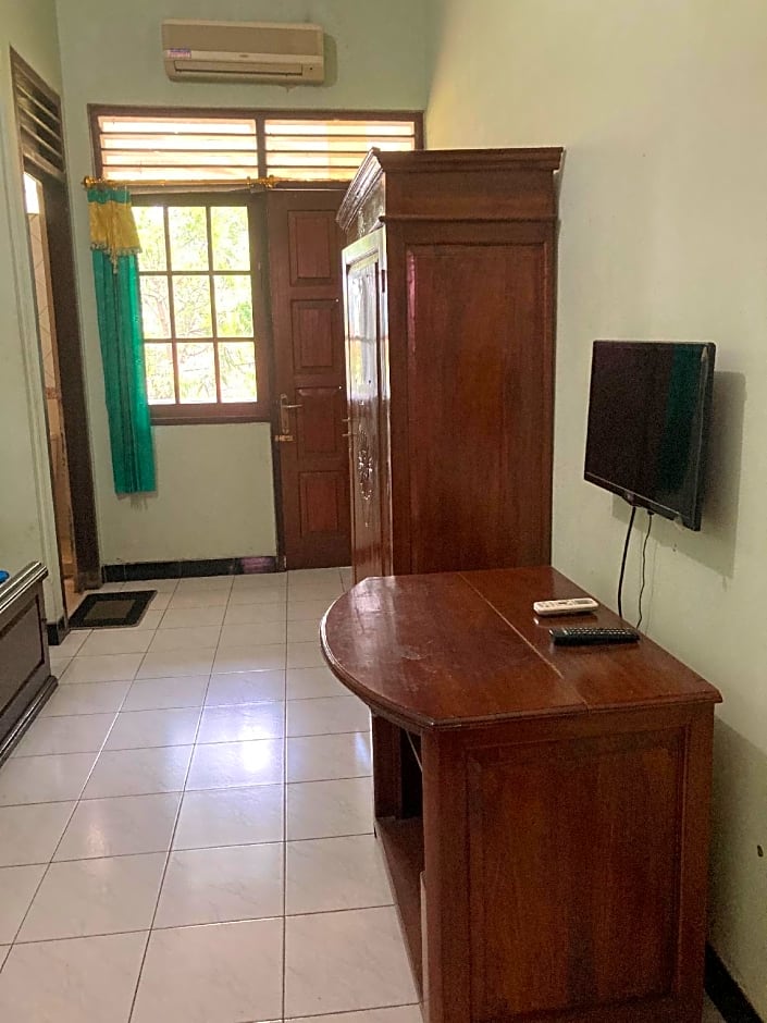 Hotel Garuda Syariah near Alun Alun Banjarnegara