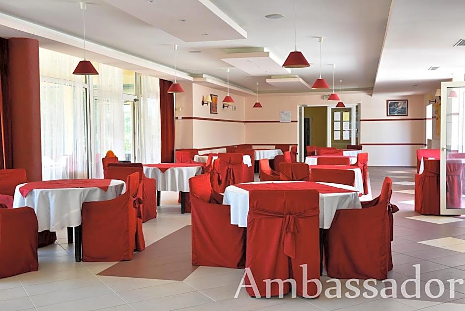 Hotel Ambassador - Free Parking