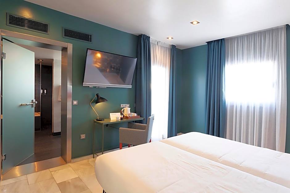 Petit Palace Puerta de Triana