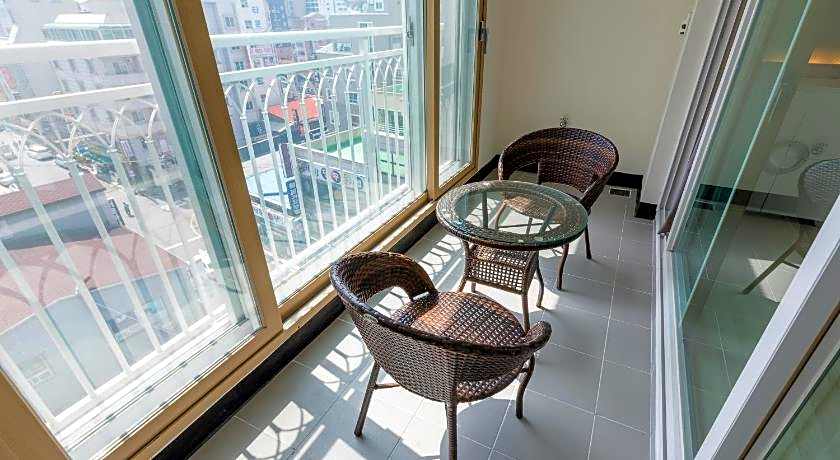 JS Residence Hotel Okpo