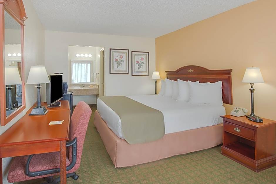 Days Inn by Wyndham Asheville West