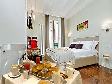 Piazza Venezia Grand Suite