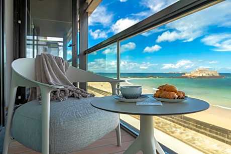 PRESTIGE  WITH OCEAN VIEW