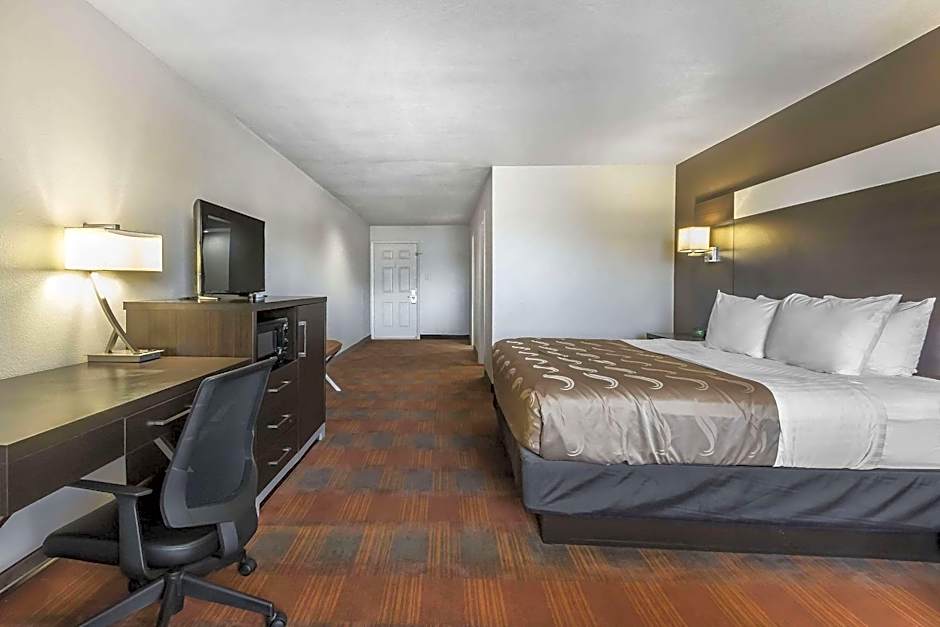 Quality Inn & Suites Stuttgart North