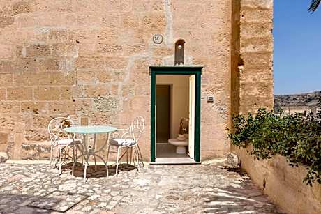 Double or Twin Room with Patio