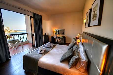 Superior Triple Room with Sea View
