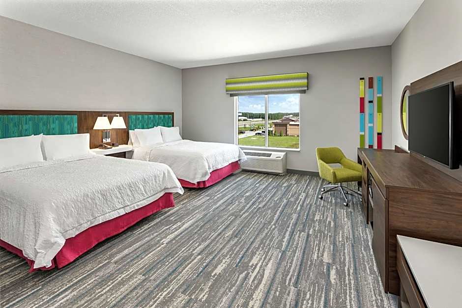 Photo 1 of 3 of 1 Queen Bed, Mobility Accessible, Bathtub