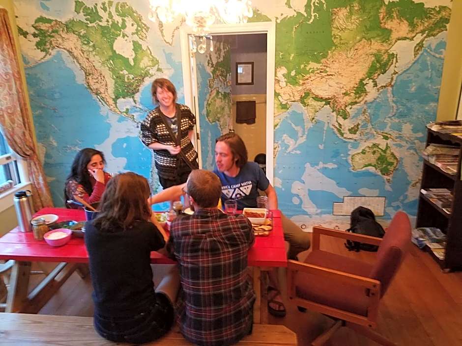 Bon Paul & Sharky's Hostel