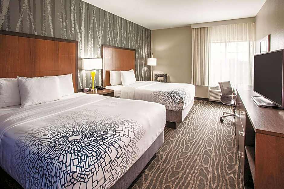 La Quinta Inn & Suites by Wyndham Duluth
