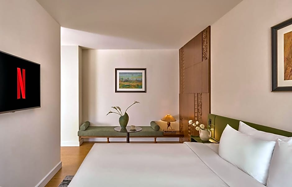 Photo 1 of 3 of Suite, City View