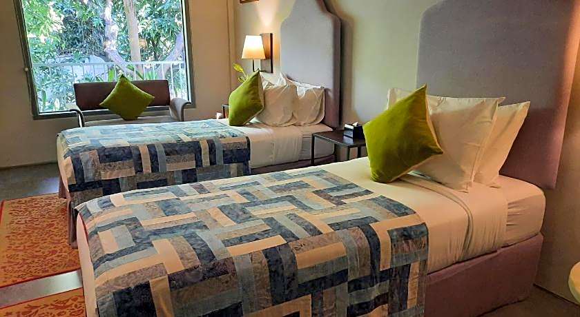 Lovina life Room & Cafe