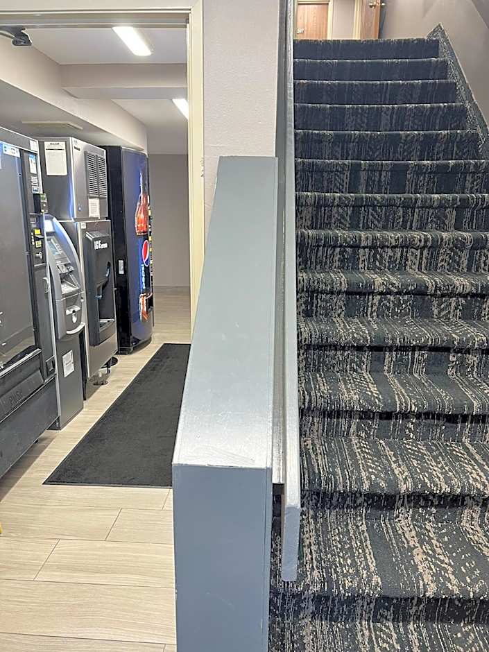 Super 8 by Wyndham Watertown WI