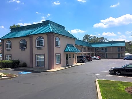 Deluxe Inn