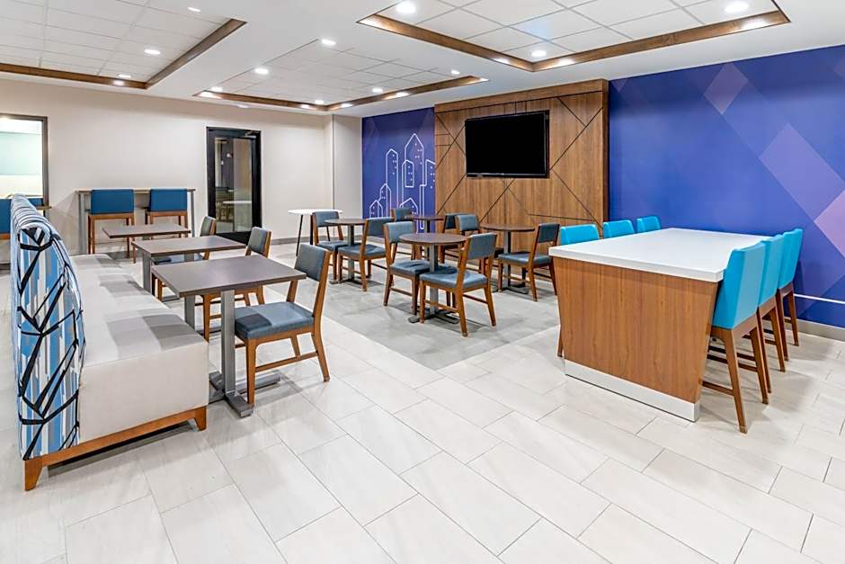 Holiday Inn Express Hotel & Suites Cheyenne By IHG
