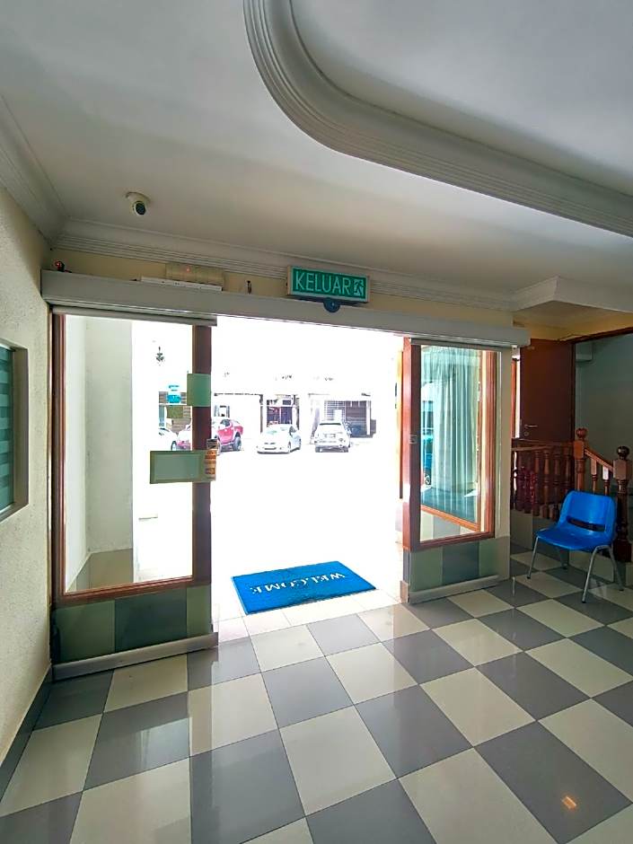 OYO 90895 Hotel Ikia