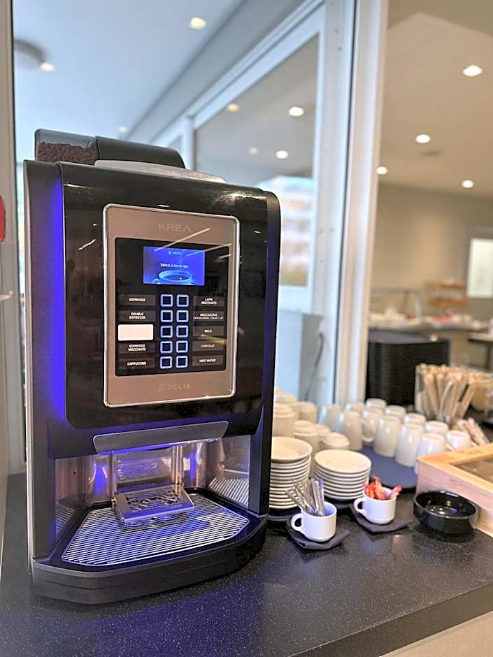 Nicolas Grand Suites, Adults Only