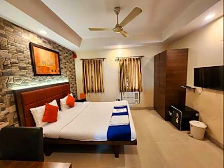 Bhammar's Inn - A Pure Vegetarian Hotel