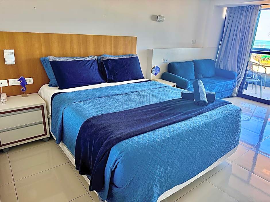 MARINAS PRAIA Flats