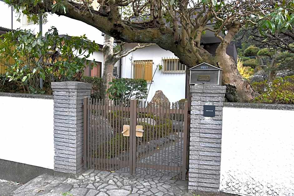 内竈ひなた庵