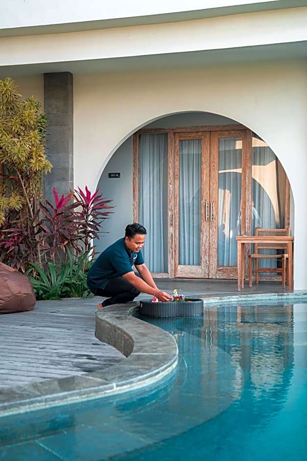 MAHALONA BALI STAY