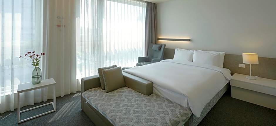 Grand City Hotel Changwon