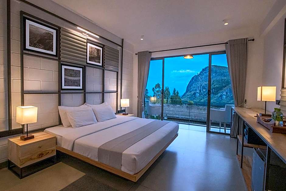 Onrock Boutique Hotel