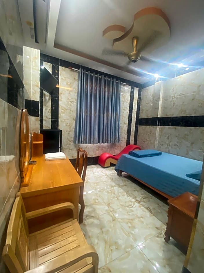 KHÁCH SẠN HỘI NGHĨA