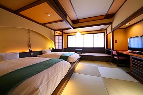Twin Room with Shower and Tatami Area - Non Smoking