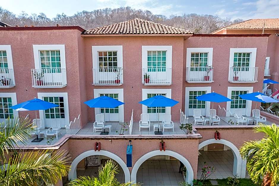 Hotel Castillo Huatulco & Beach Club