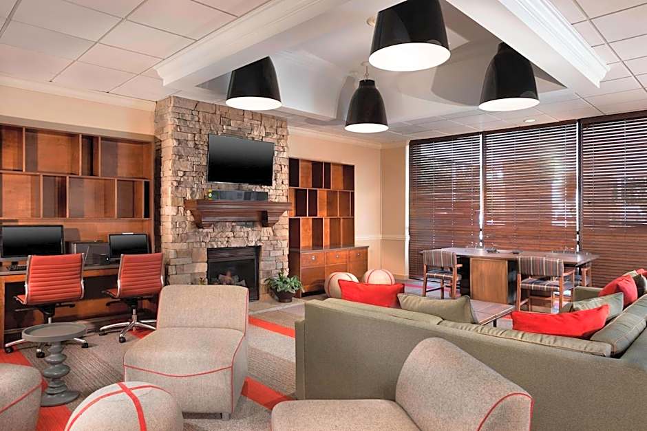 Four Points By Sheraton Kansas City Airport