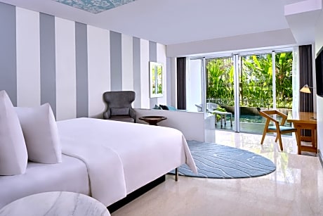 Deluxe Room, Larger Guest room, 1 King, Lagoon access