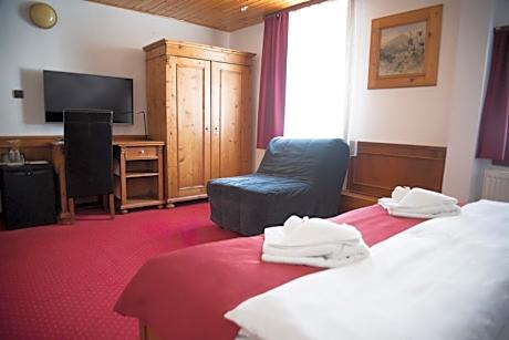 Double Room with Extra Bed