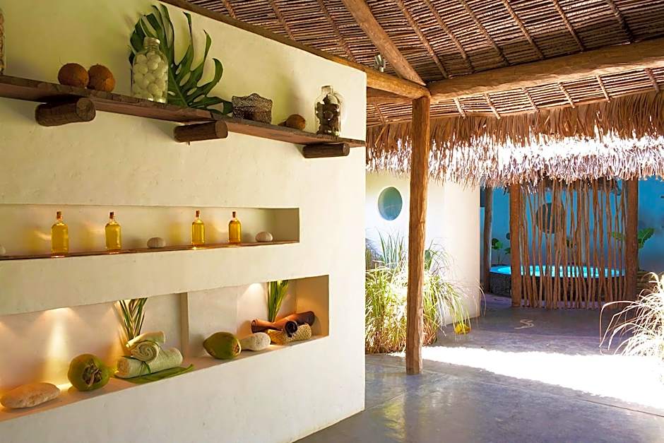 Princesse Bora Lodge & Spa