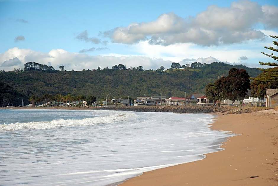 The Oceanside Motel